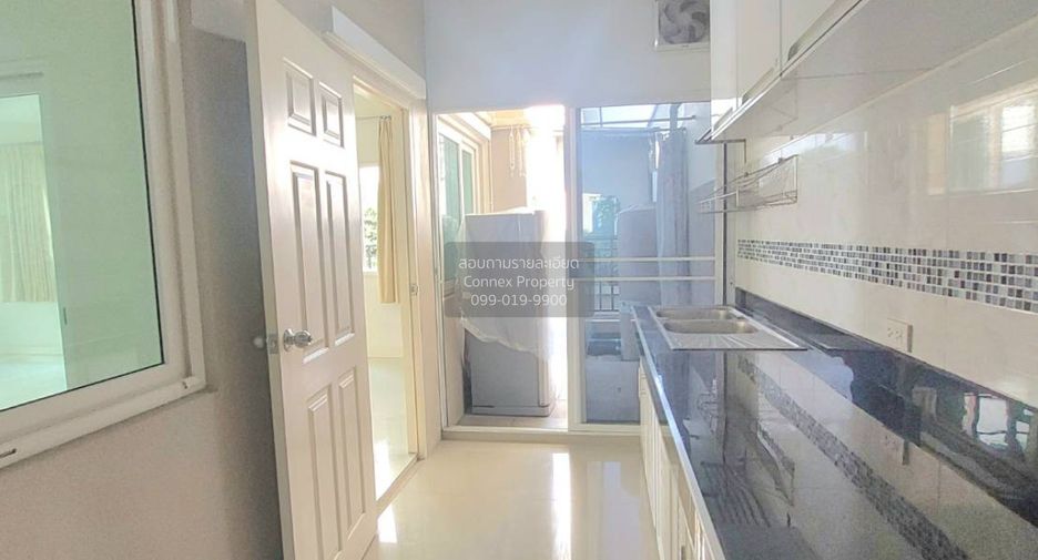 For sale 3 bedrooms townhouse in Khlong Sam Wa, Bangkok
