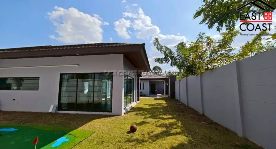 For rent and for sale 3 bedrooms house in Bang Lamung, Chonburi