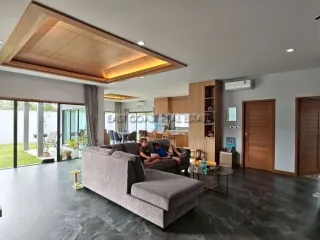 For rent and for sale 3 bedrooms house in Bang Lamung, Chonburi