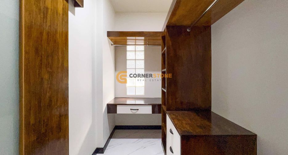 For rent and for sale 3 bedrooms house in Bang Lamung, Chonburi