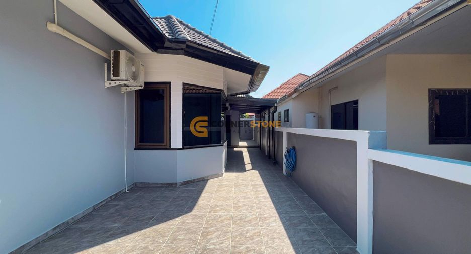 For rent and for sale 3 bedrooms house in Bang Lamung, Chonburi