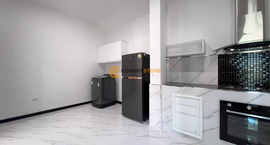 For rent and for sale 3 bedrooms house in Bang Lamung, Chonburi