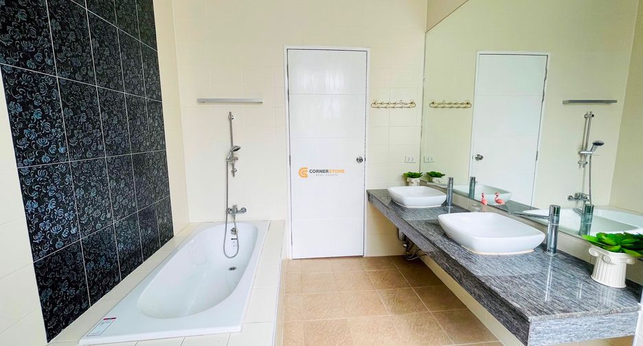 For sale 3 bedrooms house in Bang Lamung, Chonburi