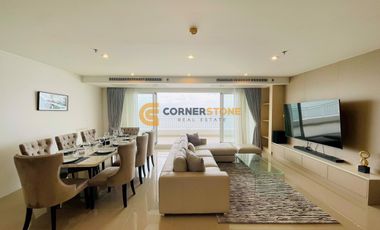 Condo en venta de 3 habitaciones 