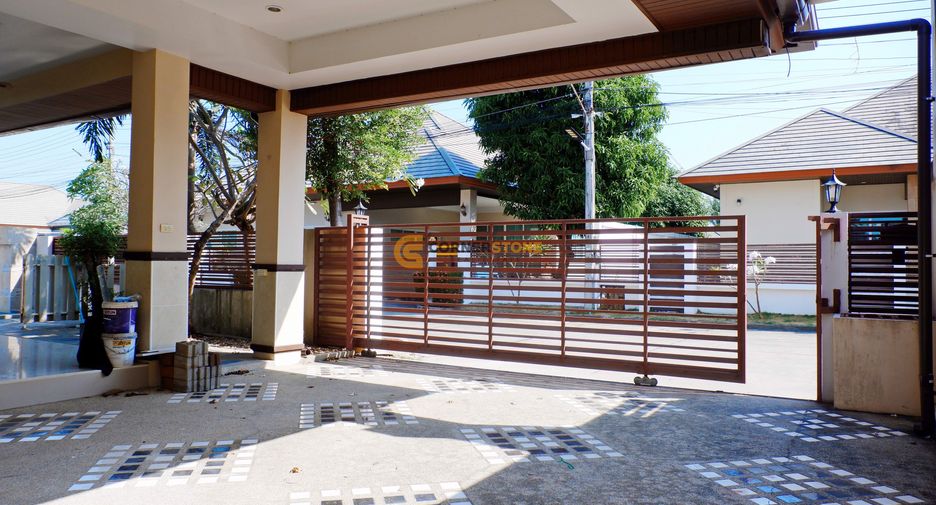 For rent and for sale 3 bedrooms house in Bang Lamung, Chonburi