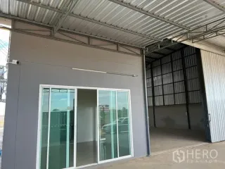 For rent warehouse in Lam Luk Ka, Pathum Thani