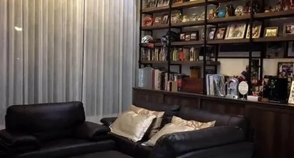 For rent 3 ベッドルーム townhouse in Bang Rak, Bangkok