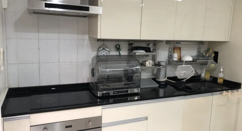For rent 3 ベッドルーム townhouse in Bang Rak, Bangkok