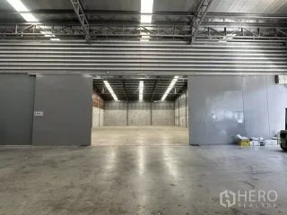 Almacén en alquiler en Phra Pradaeng, Samut Prakan
