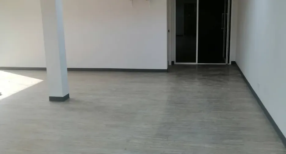 For rent retail Space in Watthana, Bangkok
