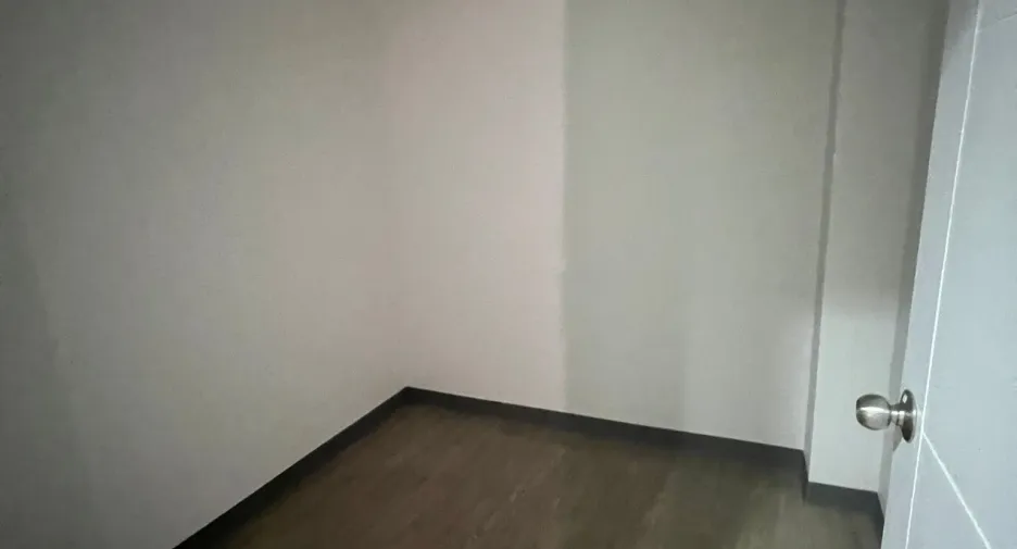 For rent retail Space in Watthana, Bangkok