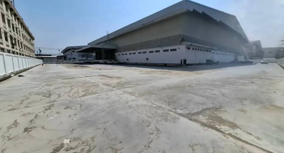 For rent warehouse in Bang Sao Thong, Samut Prakan