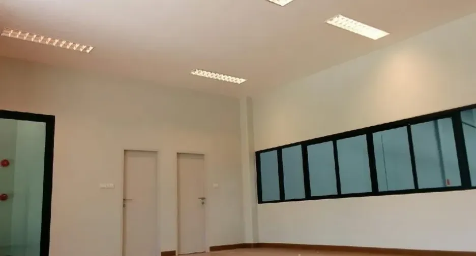 For rent warehouse in Bang Sao Thong, Samut Prakan