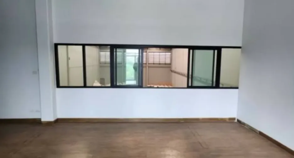 For rent warehouse in Bang Sao Thong, Samut Prakan