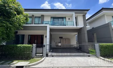 Casa en alquiler y en venta de 4 habitaciones en Saphan Sung, Bangkok