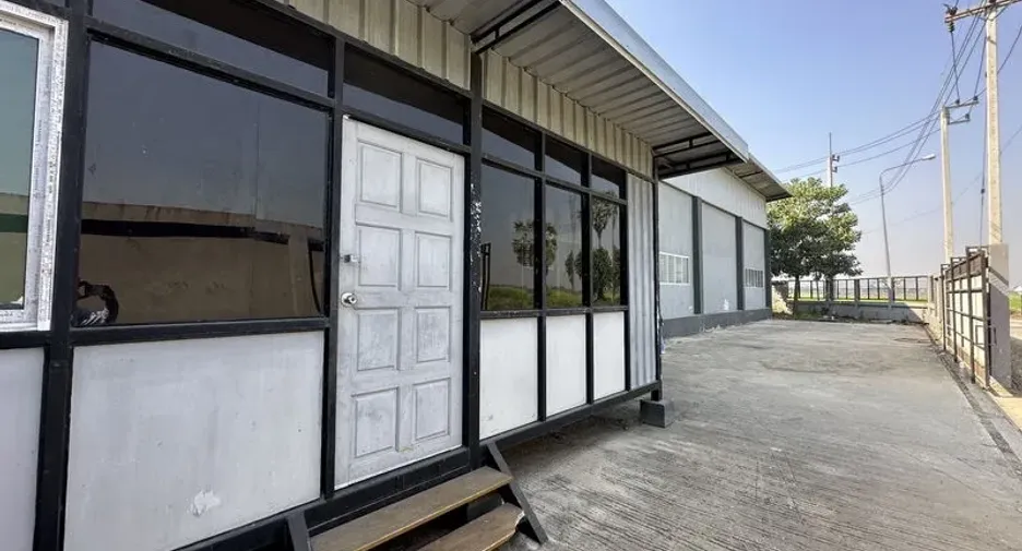 For rent warehouse in Lam Luk Ka, Pathum Thani