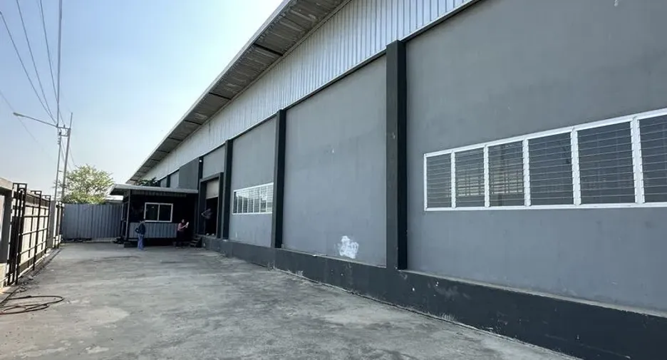 For rent warehouse in Lam Luk Ka, Pathum Thani