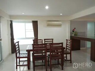 出租 3 卧室 独立屋 在 Watthana, 曼谷