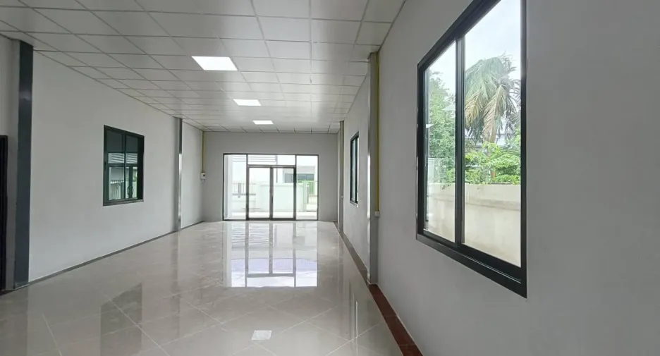 For rent warehouse in Lam Luk Ka, Pathum Thani