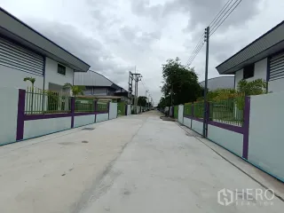 For rent warehouse in Lam Luk Ka, Pathum Thani