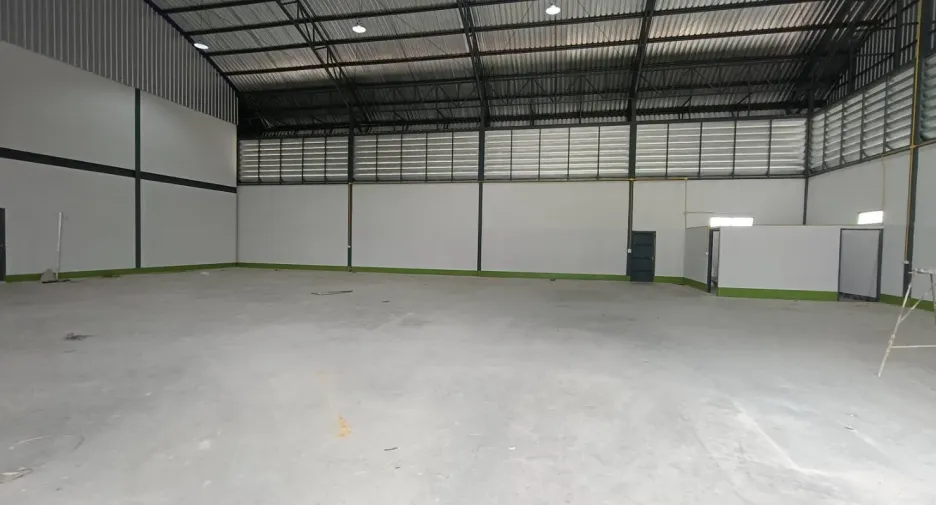 For rent warehouse in Lam Luk Ka, Pathum Thani