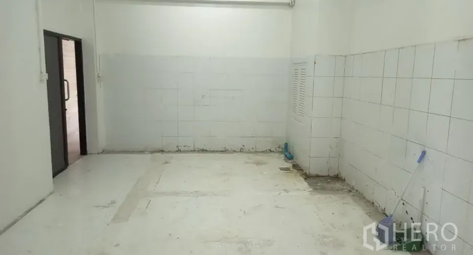 For rent retail Space in Sathon, Bangkok