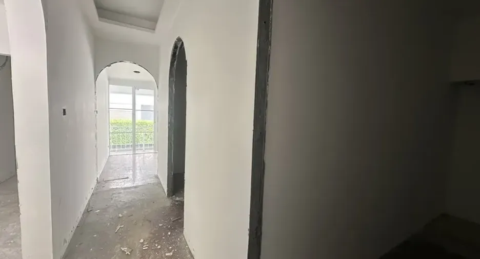 For rent 7 bedrooms office in Pathum Wan, Bangkok