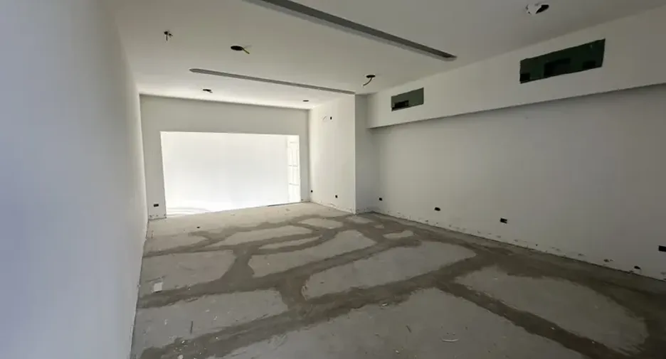 For rent 7 bedrooms office in Pathum Wan, Bangkok