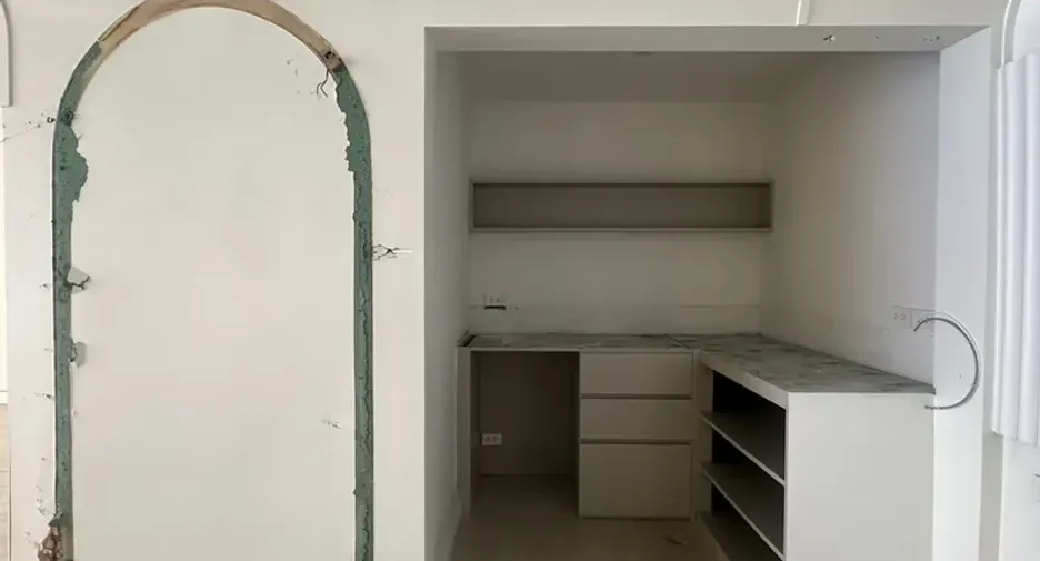 For rent 7 bedrooms office in Pathum Wan, Bangkok