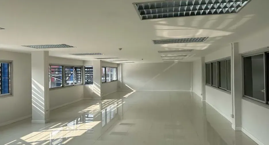 Almacén en alquiler en Bang Phli, Samut Prakan