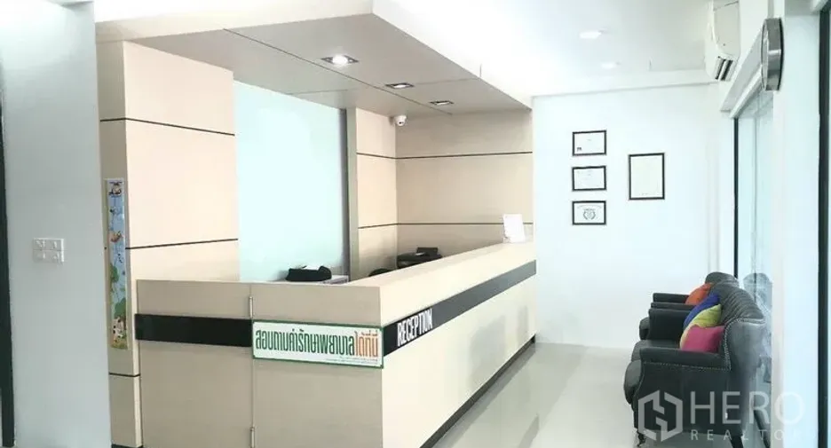 For rent retail Space in Khan Na Yao, Bangkok