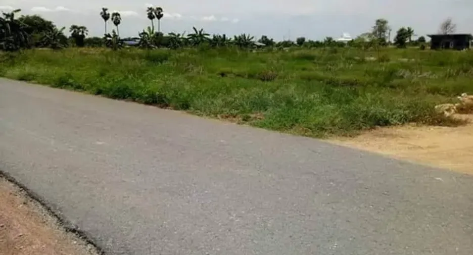 For sale 2 bedrooms land in Ban Pho, Chachoengsao