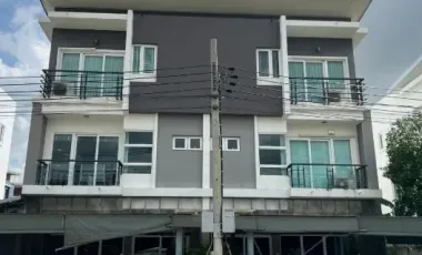 出租 和 出售 6 卧室 独立屋 在 Lak Si, 曼谷