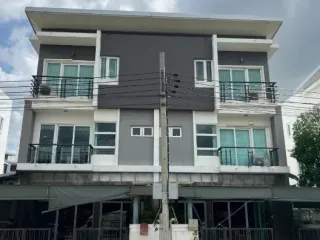 ให้เช่า และ ขาย 6 ห้องนอน บ้านเดี่ยว ใน หลักสี่, กรุงเทพฯ