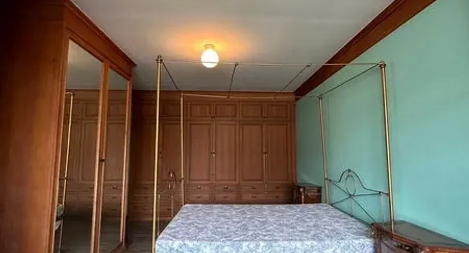 For rent 4 bedrooms townhouse in Khlong Toei, Bangkok