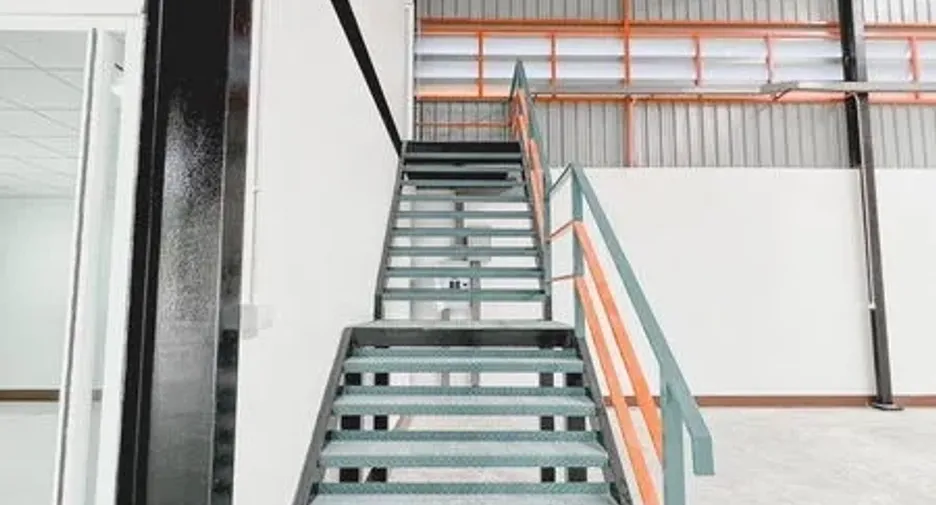 For rent and for sale warehouse in Khlong Luang, Pathum Thani