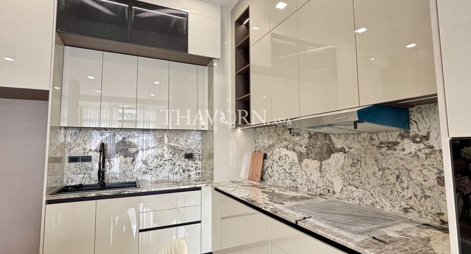 Casa en venta de 4 habitaciones en Bang Lamung, Chonburi