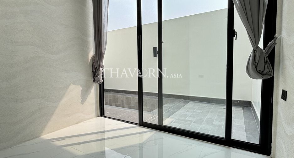 Casa en venta de 4 habitaciones en Bang Lamung, Chonburi