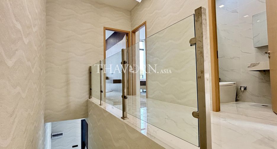 Casa en venta de 4 habitaciones en Bang Lamung, Chonburi