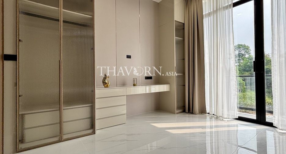Casa en venta de 4 habitaciones en Bang Lamung, Chonburi