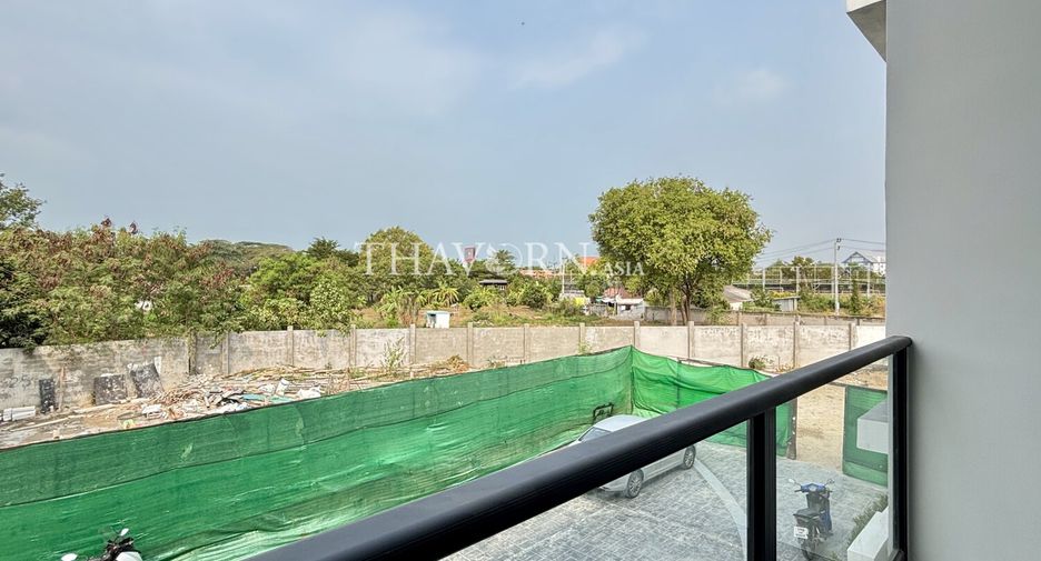 Casa en venta de 4 habitaciones en Bang Lamung, Chonburi