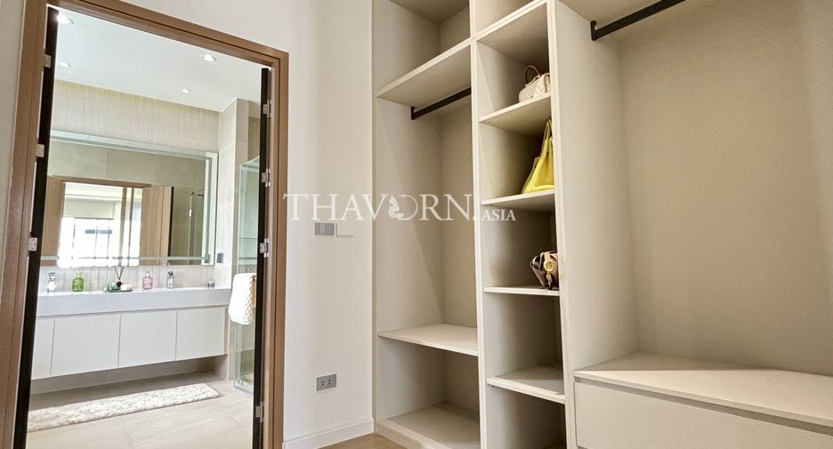 For sale 5 bedrooms house in Bang Lamung, Chonburi