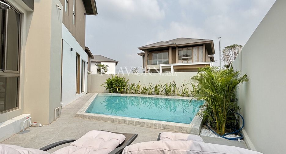 For sale 5 bedrooms house in Bang Lamung, Chonburi