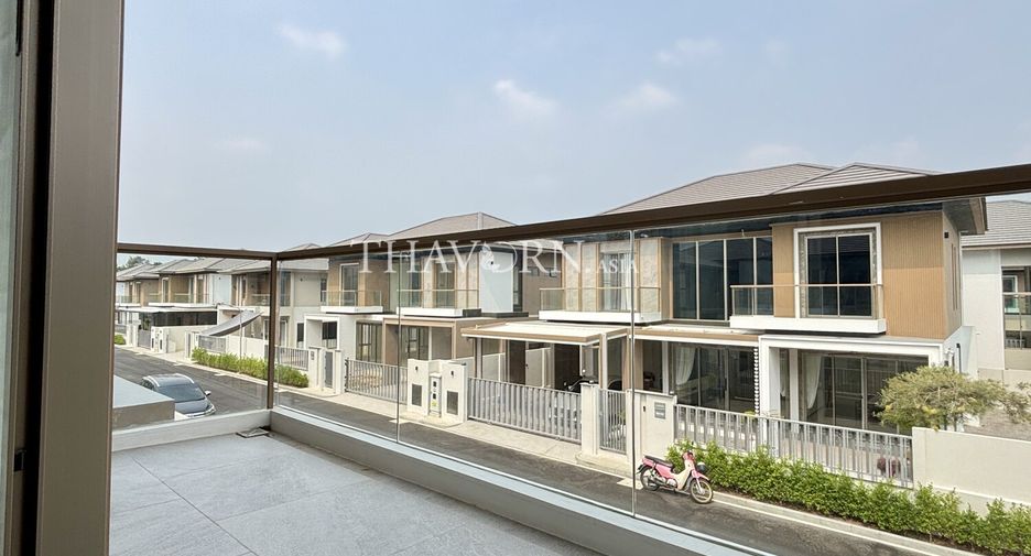 For sale 5 bedrooms house in Bang Lamung, Chonburi