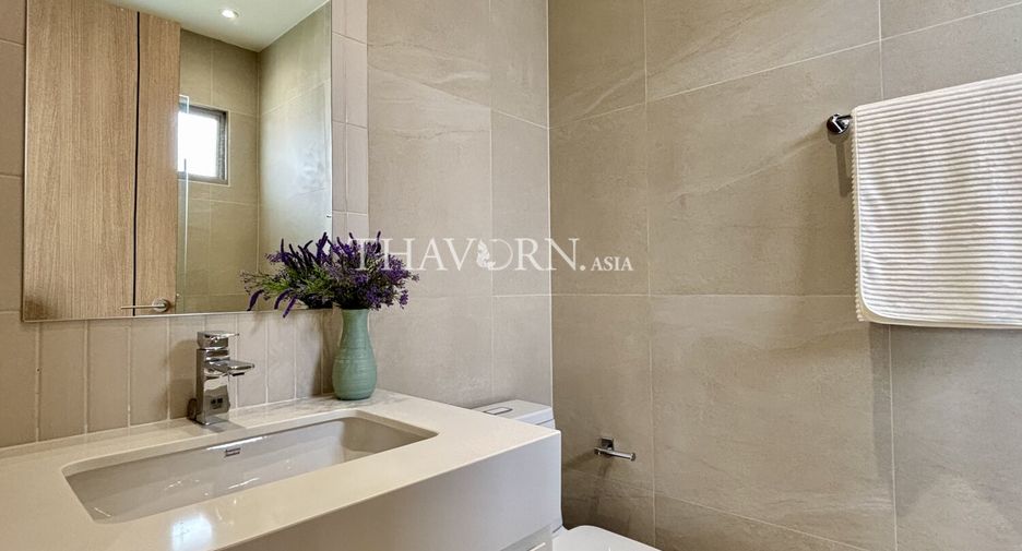 For sale 5 bedrooms house in Bang Lamung, Chonburi