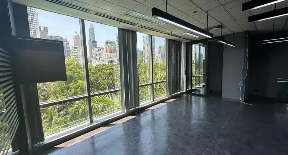 For rent office in Pathum Wan, Bangkok