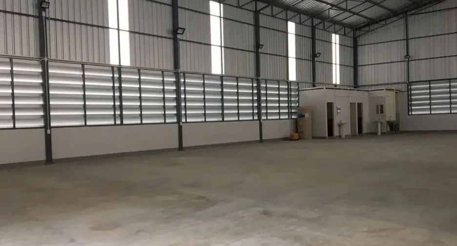For rent warehouse in Huai Khwang, Bangkok