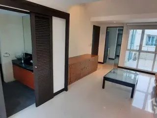Reihenhaus zur Miete und zum Kauf mit 4 Zimmer in Watthana, Bangkok