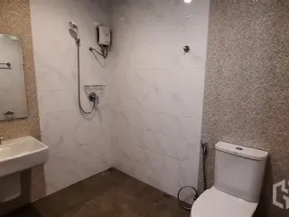 Reihenhaus zur Miete und zum Kauf mit 4 Zimmer in Watthana, Bangkok