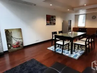 Reihenhaus zur Miete und zum Kauf mit 4 Zimmer in Watthana, Bangkok